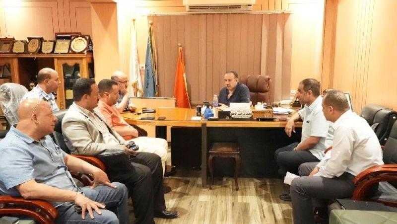 أسيوط.. إصلاح 120 سرير و60 كرسي متحرك في مشروعات خدمية لتعظيم الموارد