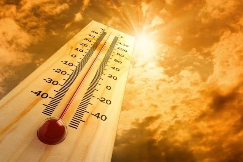 الطقس غدا مائل للحرارة نهارا وشبورة صباحا والعظمى بالقاهرة 29 درجة