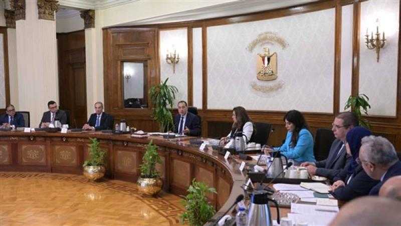 رئيس الوزراء يتابع إجراءات تيسير الحصول على التراخيص المختلفة