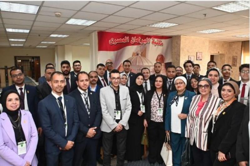 شباب ”المصري الديمقراطي” يزور مجلس النواب لتعزيز الوعي السياسي