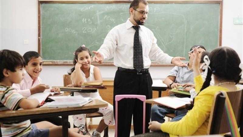 استشاري: السيسي وجه منذ سنوات بأهمية تنظيم دورات تدريبية لتأهيل مع الأطفال نفسيا