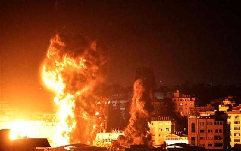 إعلام فلسطيني: مصابون جراء قصف إسرائيلي استهدف خيام النازحين في مواصي خان يونس جنوب غزة
