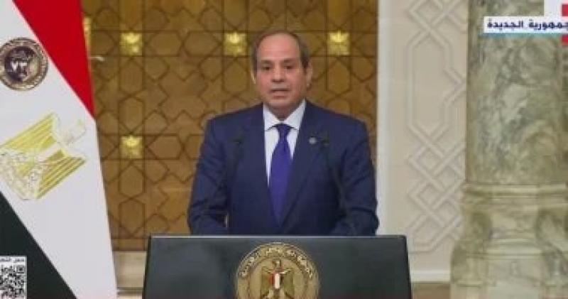 الرئيس السيسى يتلقى اتصالا من رئيس وزراء العراق بشأن الإعداد للقمة العربية