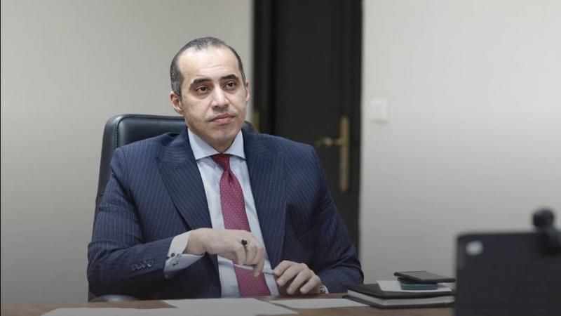 خط أحمر