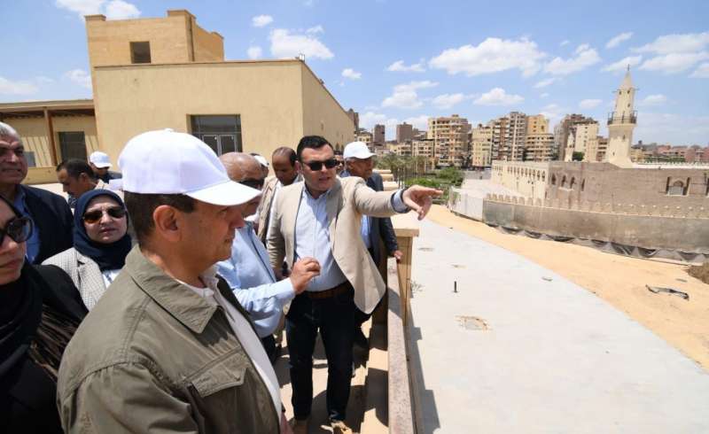 خط أحمر
