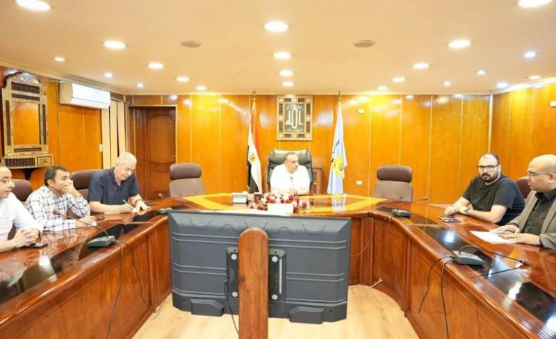 خط أحمر