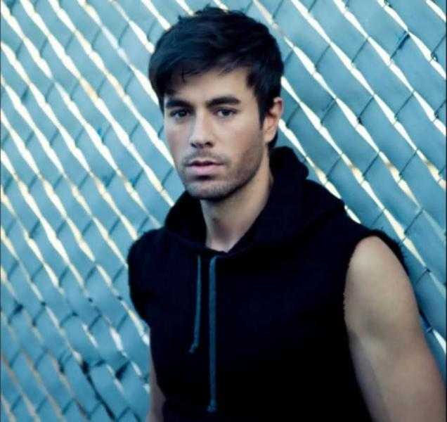 الليلة.. الفنان الإسباني إنريكي إجليسياس يحيي حفلا بشرم الشيخ