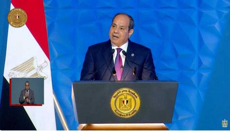 الرئيس السيسي: لقد سطر عمال مصر عبر التاريخ أروع صفحات البذل والعطاء
