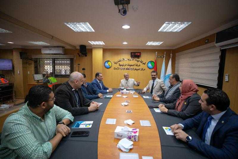 رئيس مياه الإسكندرية يستقبل وفدًا من وزارة الإسكان لمتابعة خطط الطوارئ والأزمات