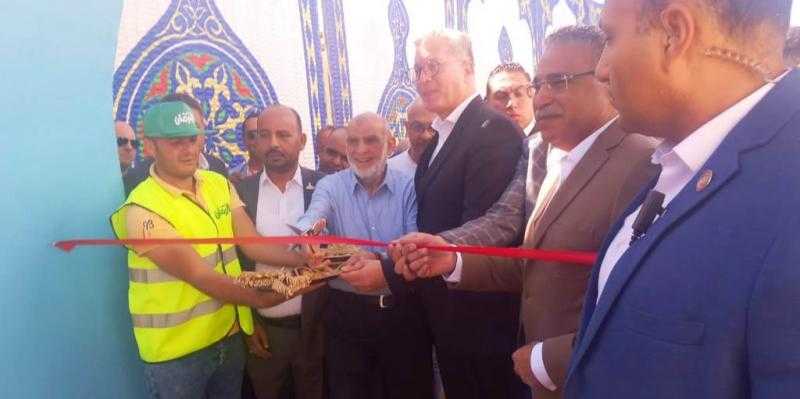 افتتاح مشروع إعادة بناء وتطوير 30 منزلا و24 وحدة غاز حيوي في قرية الطوناب بأسوان