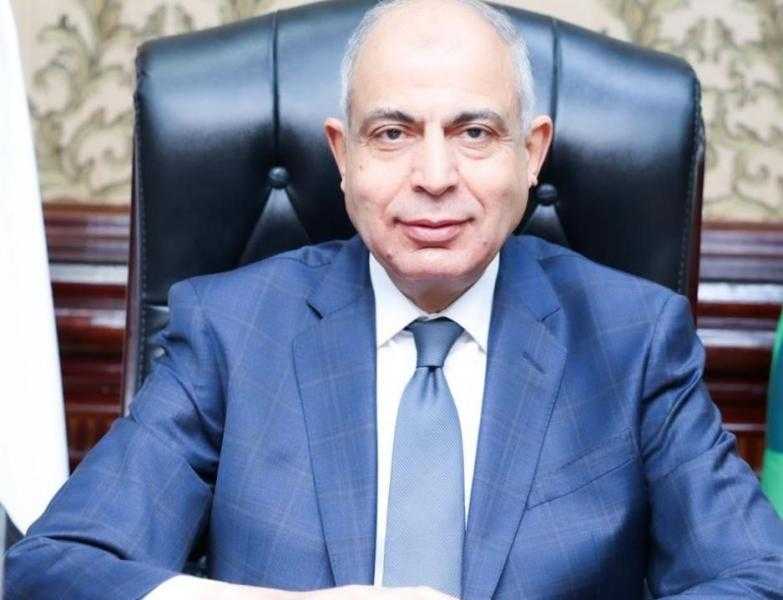 محافظ المنيا يُقر غرامة ألفي جنيه على سائقي التاكسي المخالفين للتعريفة القانونية