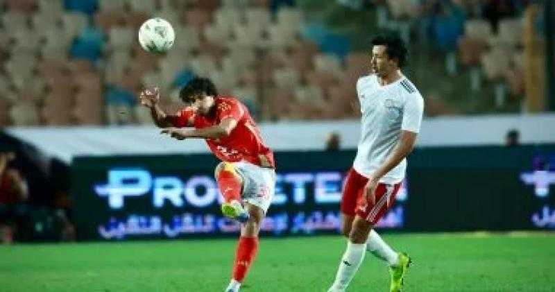 الأهلى يهزم الحرس بخماسية ويُقلص الفارق مع بيراميدز لنقطة وحيدة بقمة الدورى