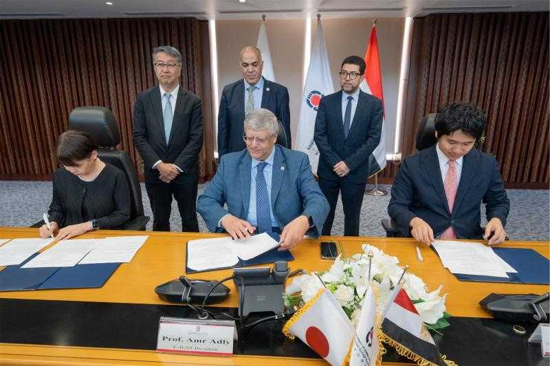 الجامعة المصرية اليابانية توقّع مذكرة تفاهم مع 3 مؤسسات في الفضاء والتنمية المستدامة