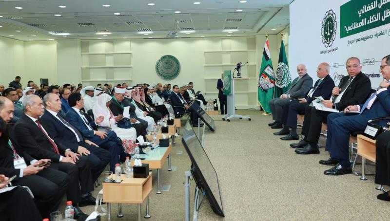 رئيس النيابة الإدارية يشارك في الجلسة الافتتاحية للمؤتمر العربي الأول للقضاء