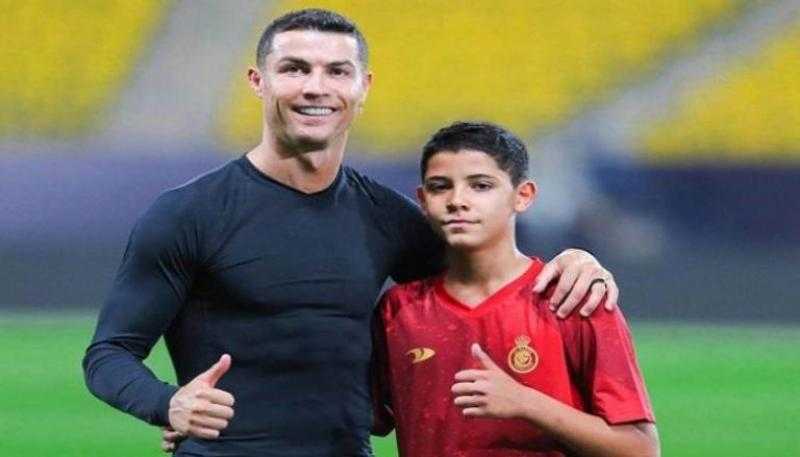 استدعاء نجل كريستيانو رونالدو إلى منتخب البرتغال تحت 15 عامًا