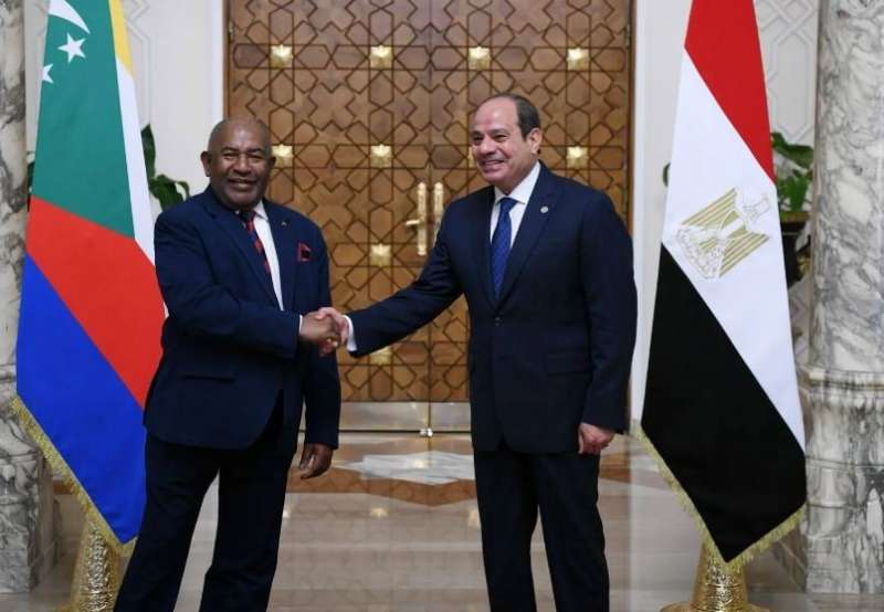 خط أحمر