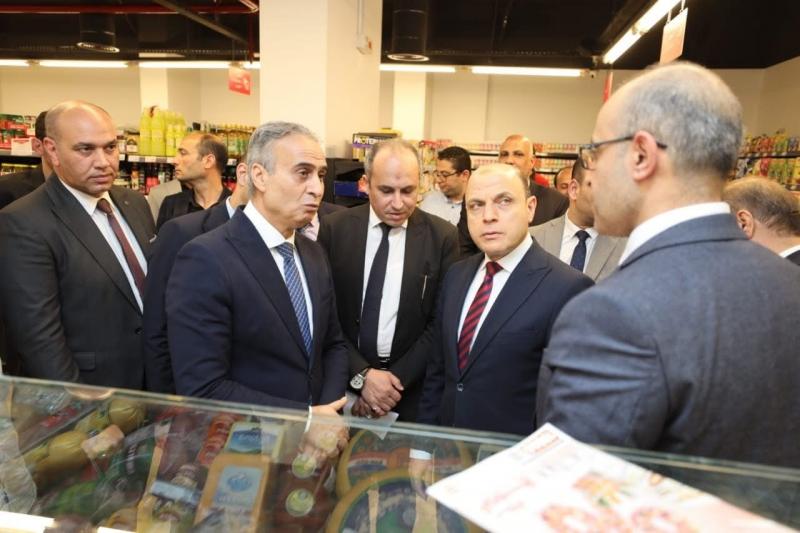 رئيس جهاز حماية المستهلك ومحافظ كفر الشيخ يقودان حملات رقابية مفاجئة على الأسواق للرقابة وضبط الأسواق