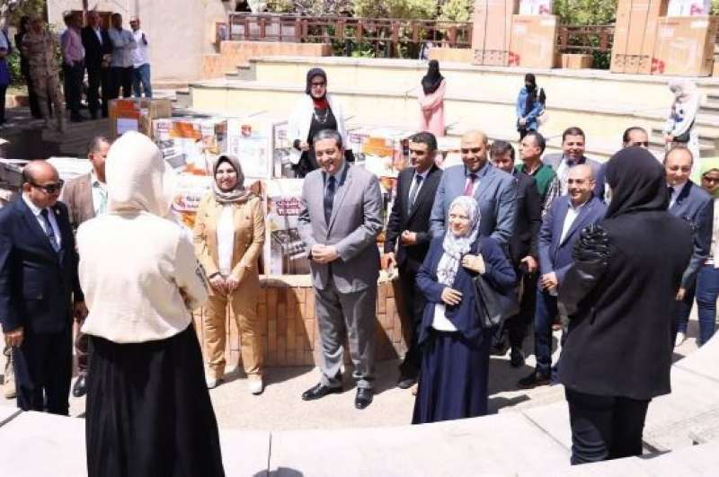 خط أحمر