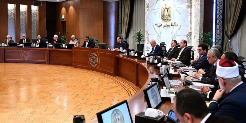 مجلس الوزراء يستعرض بالإنفوجراف أبرز أنشطة ”مدبولي” هذا الأسبوع