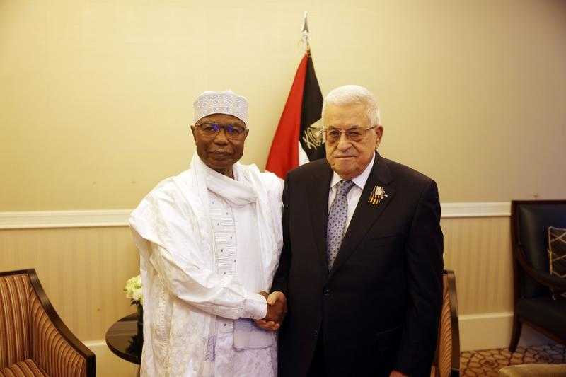 الرئيس الفلسطيني خلال لقائه أمين ”التعاون الإسلامي” بموسكو: أولويتنا وقف العدوان وإدخال المساعدات لغزة