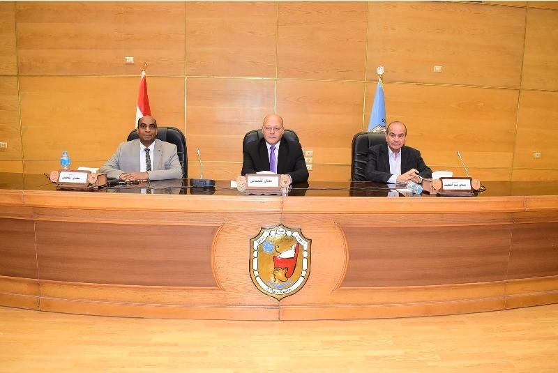 جامعة سوهاج تستضيف ملتقى طلاب كليات الطب بمشاركة 40 جامعة مصرية.. صور