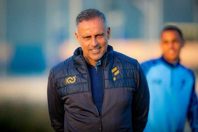 جوميز يرد على احتمالية توليه تدريب الأهلي