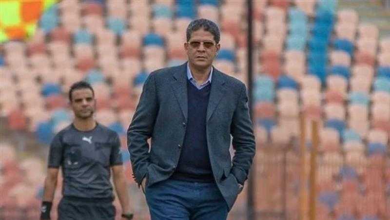 الرمادي يجتمع بلاعبي الزمالك استعداداً لمواجهة بيراميدز