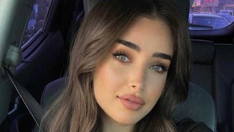 هنا الزاهد تبهر متابعيها بإطلالة بسيطة وعفوية في أحدث ظهور