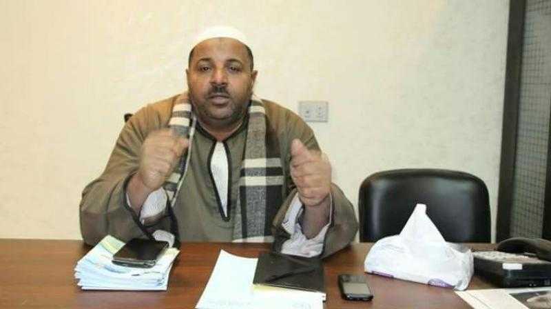 نقيب الفلاحين بالأقصر يتهم موظفي المراقبة العامة للتنمية والتعاون بمخالفة اللوائح والقوانين