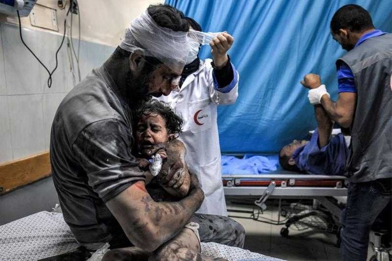 «القاهرة الإخبارية»: قوات الاحتلال تستهدف مبنى الاستقبال والطوارئ بمستشفى ناصر في غزة