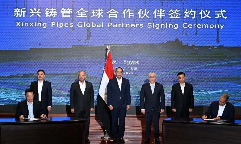 رئيس الوزراء يشهد توقيع 4 عقود تجارية مع مصنع شركة ”شين شينج” بقيمة 34.5 مليار جنيه