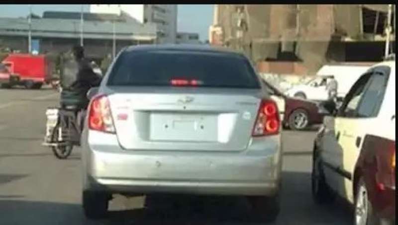 خط أحمر