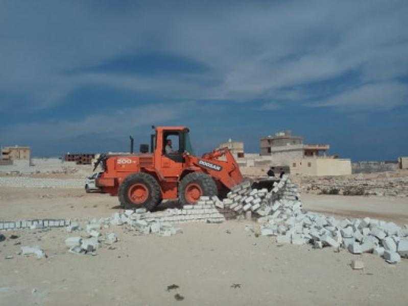 تنفيذ 10 قرارات إزالة لتعديات على أراض زراعية وأملاك دولة بكفر الشيخ