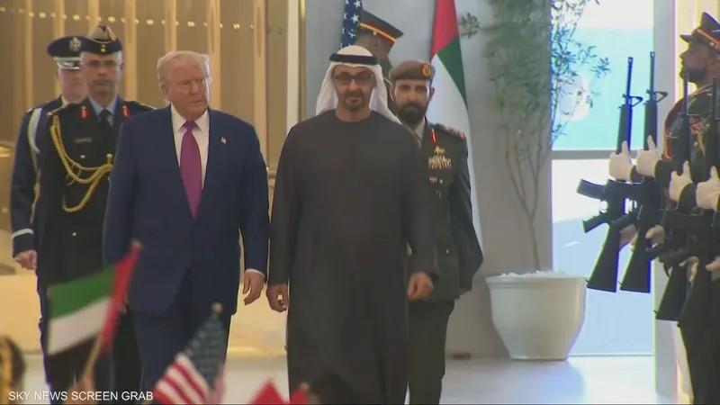 ترامب يصل الإمارات فى ثالث محطات جولته الخليجية