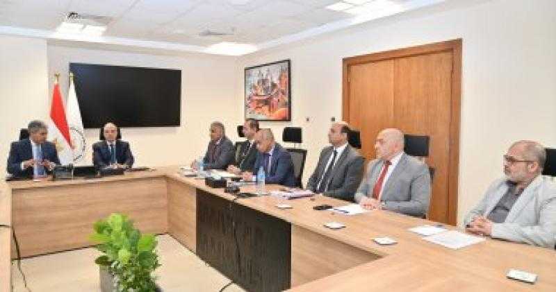 وزيرا الرى والسياحة يبحثان تسهيل إجراءات إصدار تراخيص أعمال وزارة الرى
