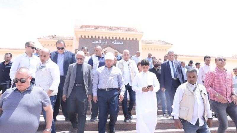 بطول 341 كيلومترًا .. وزير النقل يتابع تنفيذ إنشاء خط سكة حديد بئر العبد