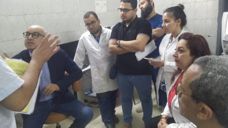خط أحمر