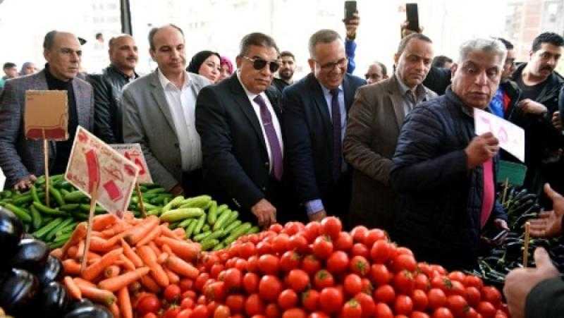 تخفيضات 30%.. محافظ الدقهلية يعلن استمرار أسواق اليوم الواحد يومين