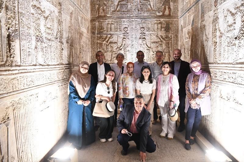 محافظ قنا: تعزيز التعاون الدولي لتحويل دندرة إلى وجهة سياحية ريفية