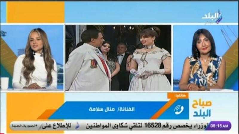 منال سلامة: عادل إمام في بداياتي كان يتعامل معي كأني نجمة