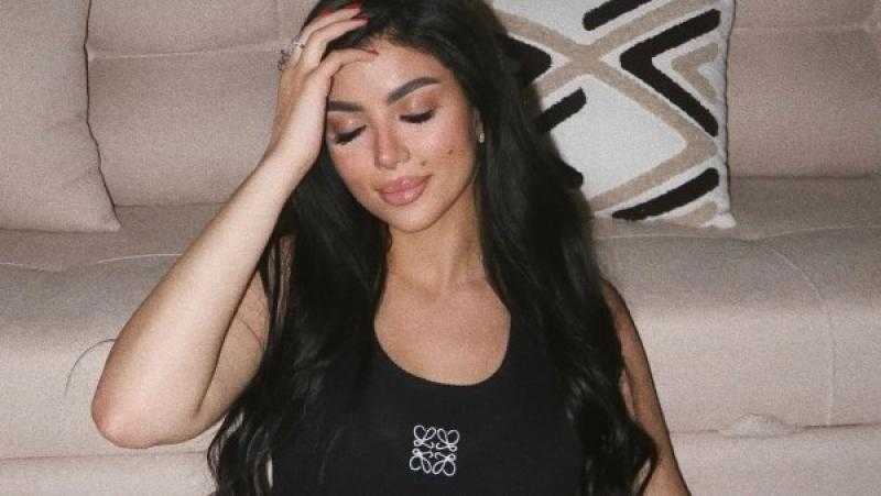 بفستان أسود.. كارولين عزمي تتألق بإطلالة جذابة