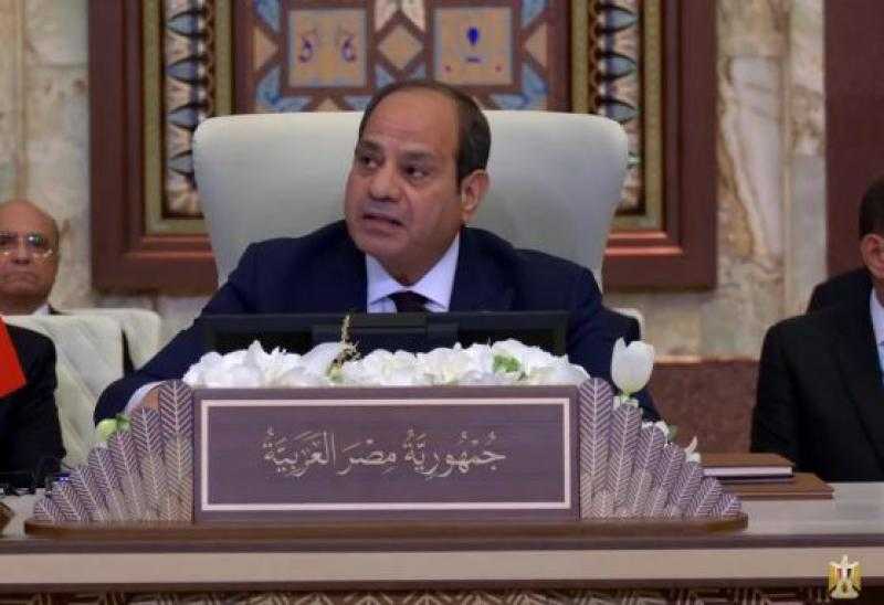 الرئيس السيسي يطالب الرئيس الأمريكي ببذل كل ما يلزم من جهود وضغوط لوقف إطلاق النار في قطاع غزة