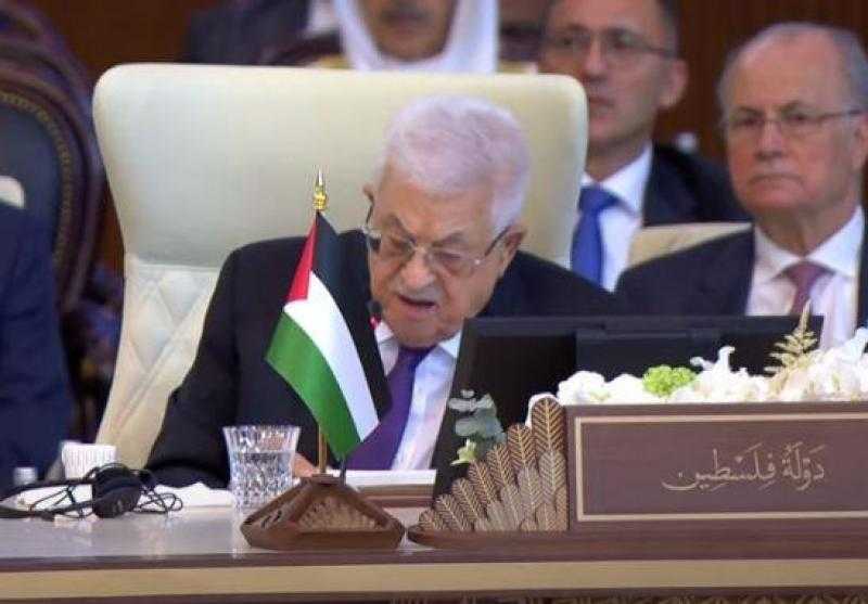 محمود عباس: يجب على حماس وجميع الفصائل تسليم سلاحها إلى السلطة الفلسطينية