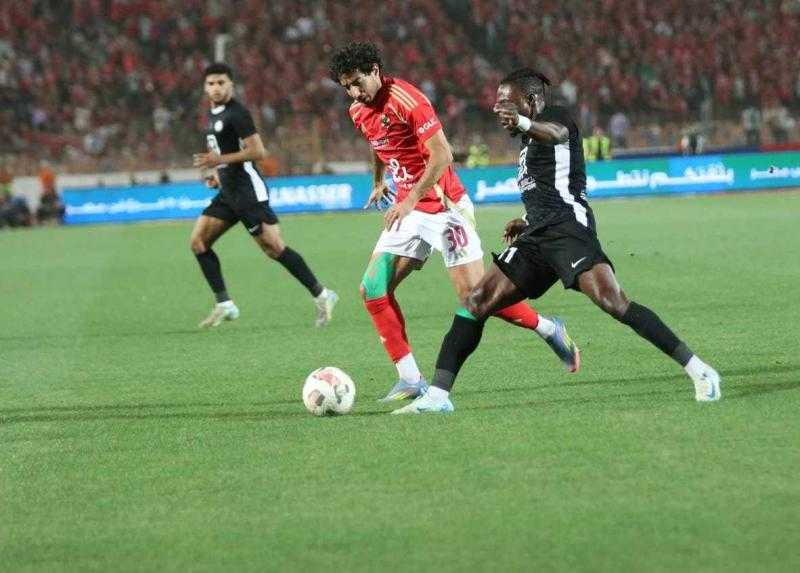 الأهلي يقتنص فوزا غاليا من البنك ويعتلي صدارة الدوري