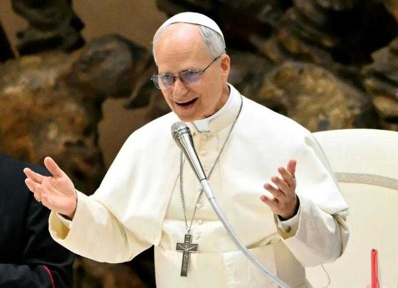 قادة من أنحاء العالم وحشود مؤمنين في قداس بداية حبرية البابا لاوون الرابع عشر