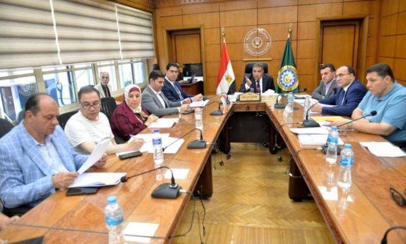 محافظ الدقهلية يترأس اجتماع مجلس إدارة المنطقة الصناعية بجمصة