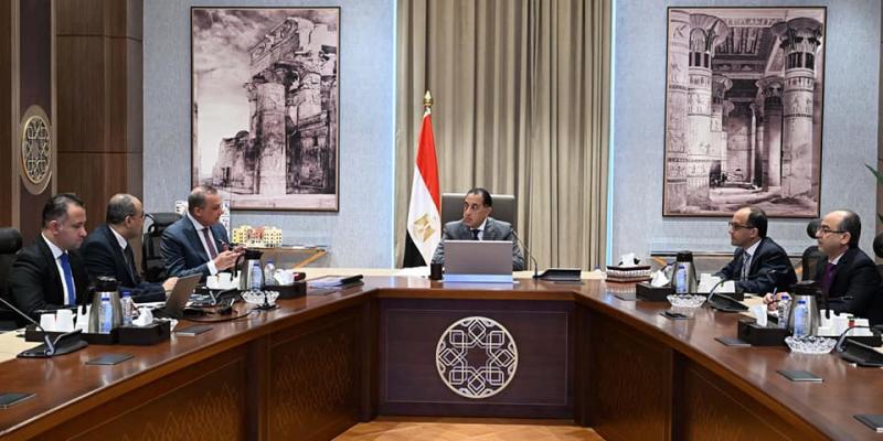 خط أحمر