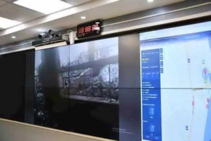 محافظ أسوان يتابع جهود السيطرة على حريق اندلع بأحد الفنادق الشعبية بالسوق السياحي القديم