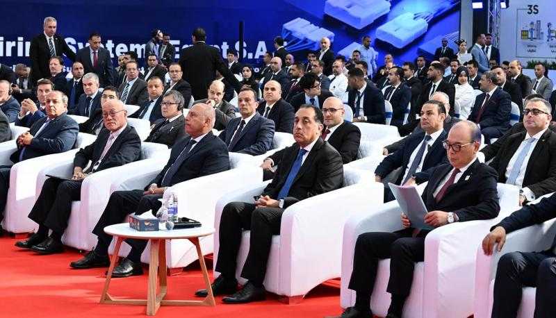 رئيس الوزراء خلال افتتاح مصنع «سوميتومو»: توفير الدعم اللازم للشركة للتوسع بالسوق المصرية