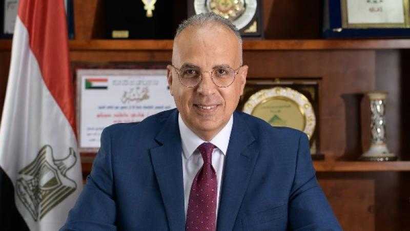 وزير الري يوجه بالإسراع فى إجراءات صرف التعويضات للمواطنين